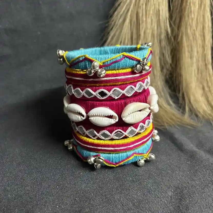 rajasthani-thread-bangles-with-shells-and-mirrors
